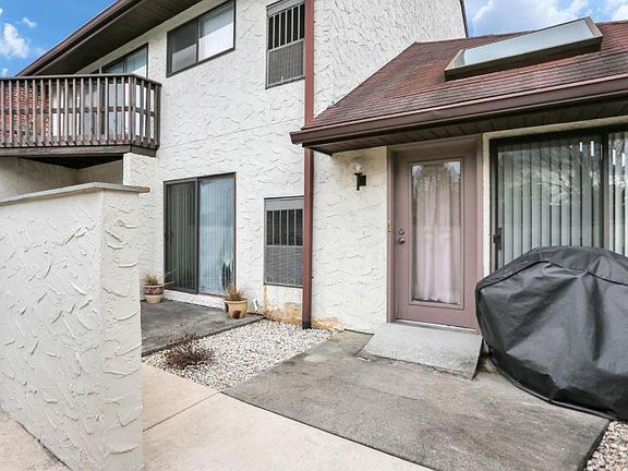 Entrance and patio area