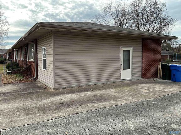 4th image of 104 French Way