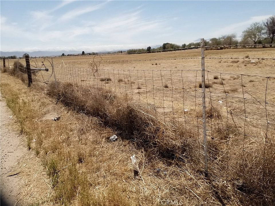 2nd image of 19773 Bear Valley Rd