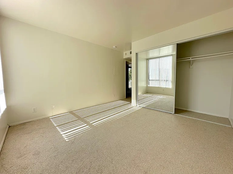 4222 Tujunga Ave #202 — Photo 12