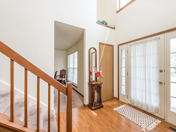 2nd image of 1505 Southport Ct