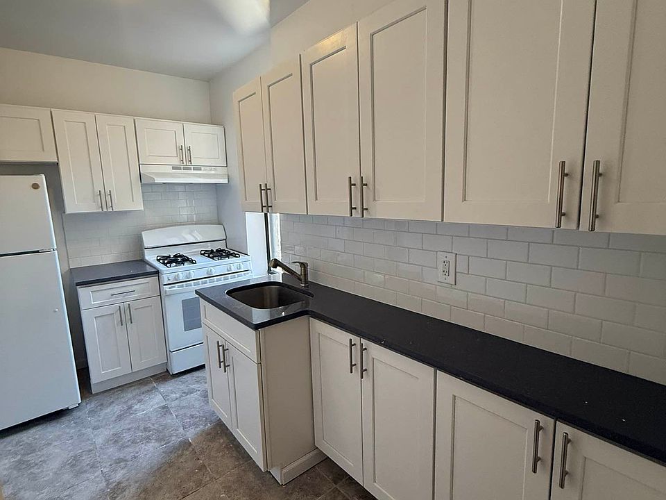 1st image of 2718 Morris Ave #4A