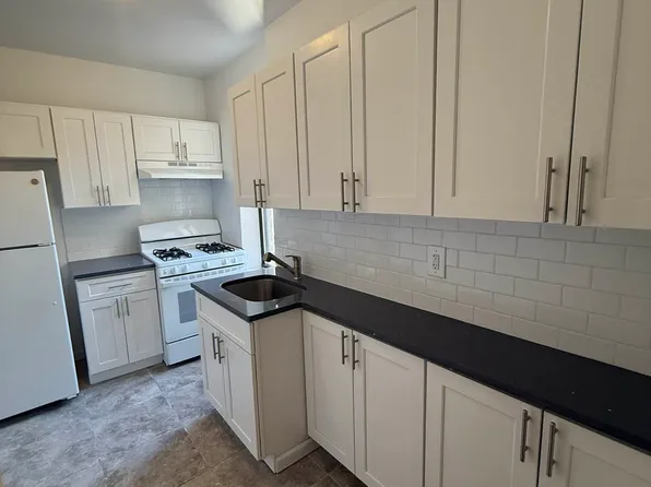 2718 Morris Avenue image 1 of 14