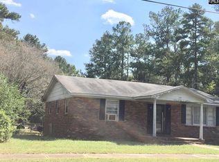 350 W 3rd St, Ridgeway, SC 29130