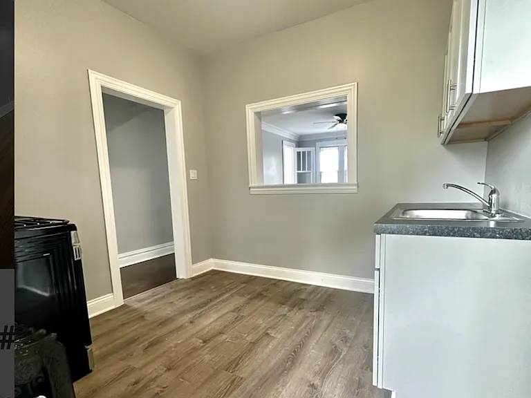 1214 W Rosemont Ave #2 — Photo 3