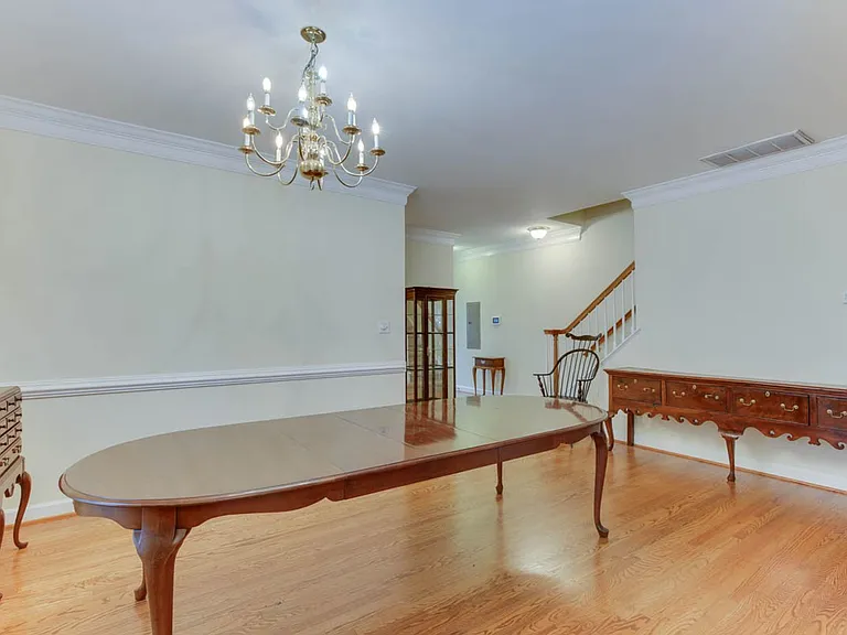 4609 Town Creek Dr — Photo 9