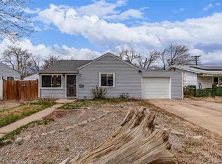 985 Nile St, Aurora, CO 80010