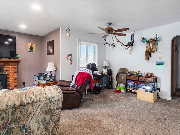 5th image of 1401 Sampson St