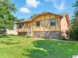 13304 Glenn St, Omaha, NE 68138