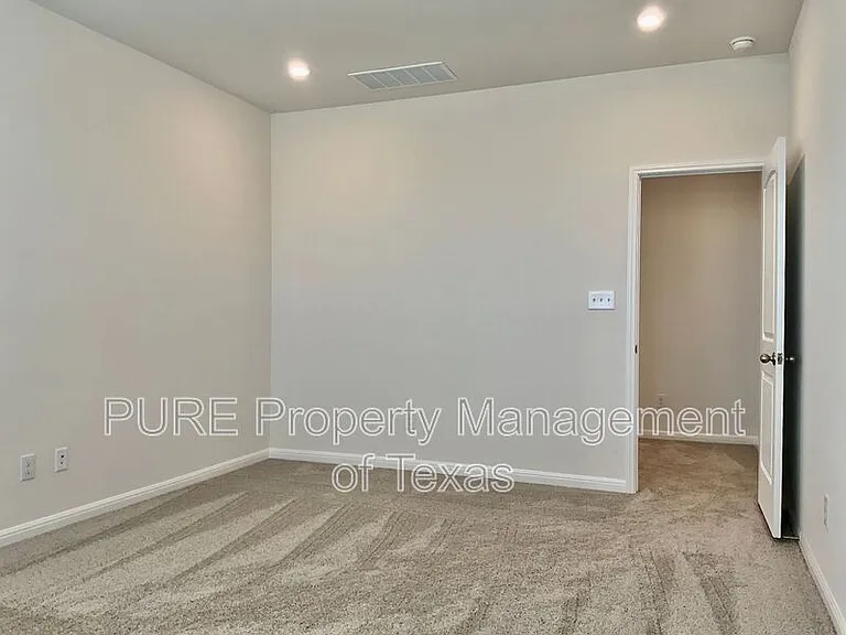 2208 Cornfield Dr #B — Photo 10