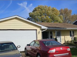 203 Tamarack Hollow St SW, Poplar Grove, IL 61065