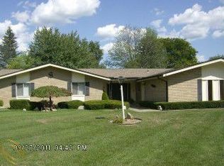 31520 Cyril, Fraser, MI