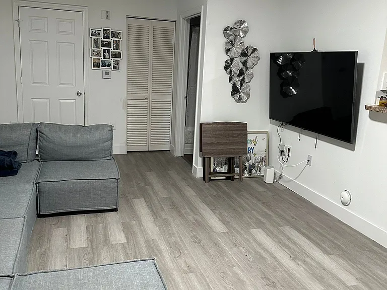 11601 SW 2nd St #302 — Photo 18
