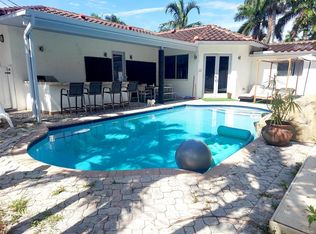 1116 N 13th Ct, Hollywood, FL 33019
