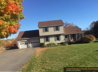 949 Lakeview Dr, China, ME 04358