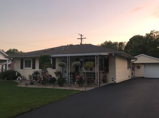220 Lynwood Dr, New Whiteland, IN