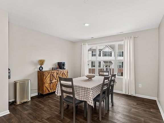 4th image of 3745 Bailey Rd