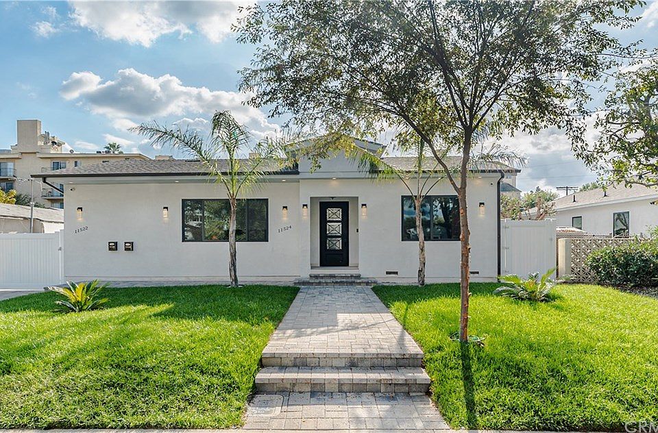 1st image of 11524 La Maida St