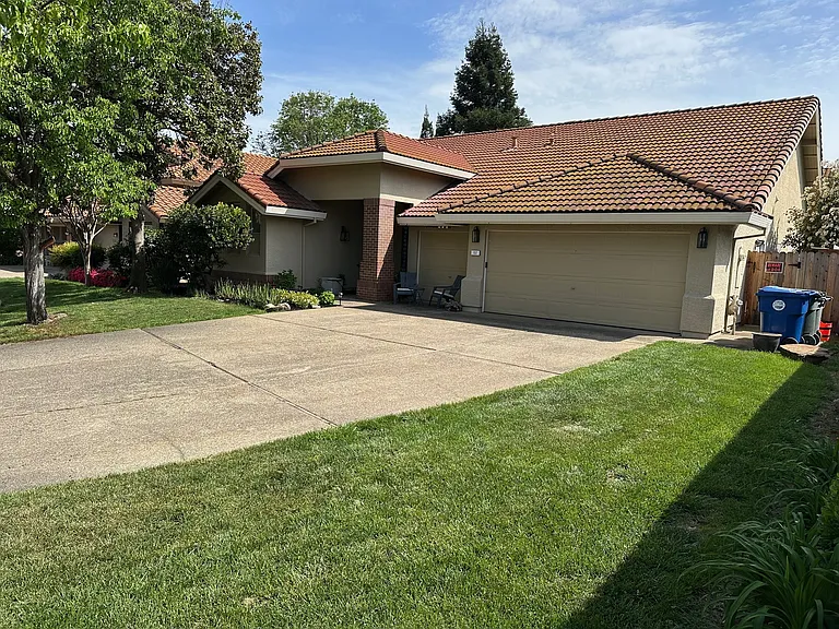 107 Traylen Ct — Photo 6