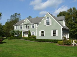 37 Fox Ridge Dr, New Milford, CT 06776
