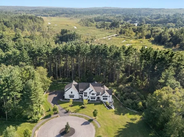 12 Ariana Ln, Norfolk, MA 02056