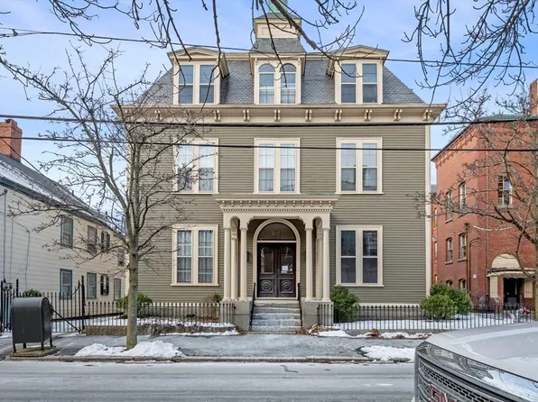 162 Federal St #1, Salem, MA 01970