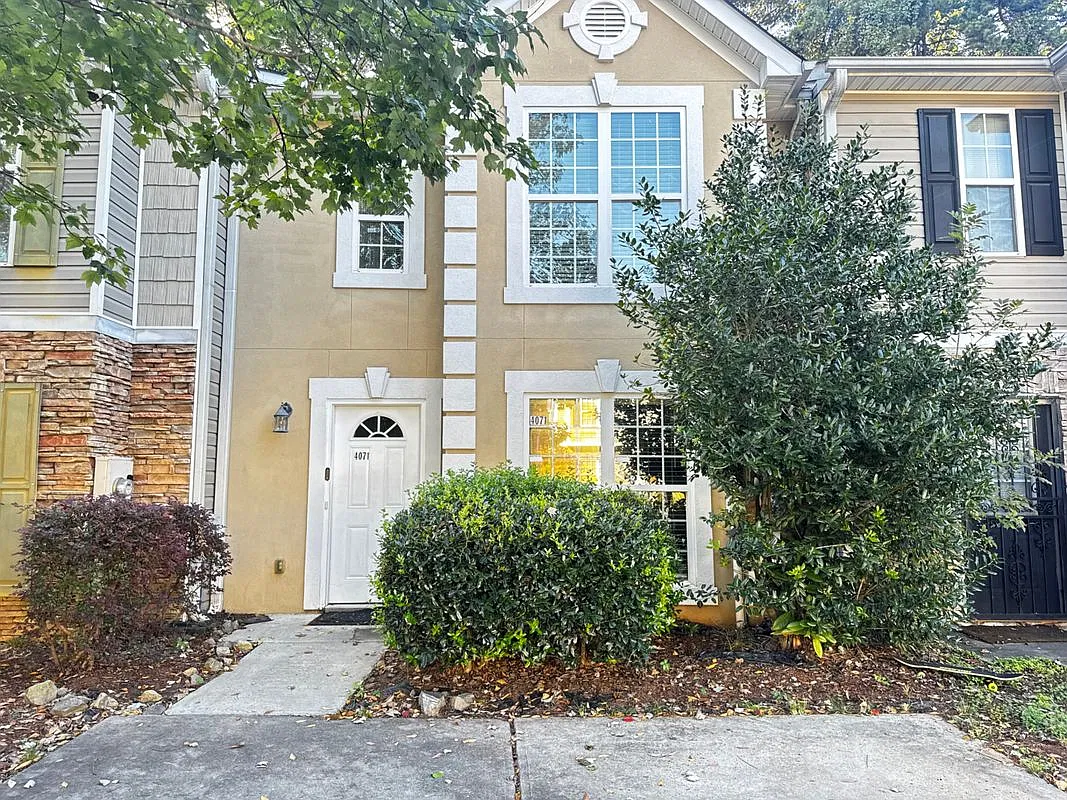 3 bed, 2.5 bath, 1516 sqft, $1,650 — Photo 1