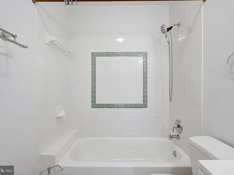 2031 Hillside Dr — Photo 62