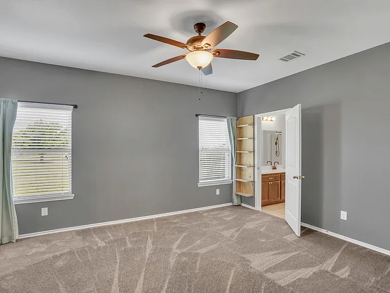 1535 Meadowlake Dr — Photo 9