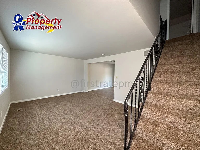 1103 S Leadville Ave — Photo 7