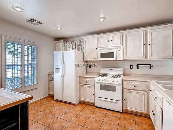 4th image of 6133 Dutch Windmill Ave