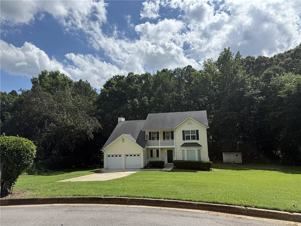 4 bed, 2.5 bath, 2008 sqft, $2,600 — Photo 1