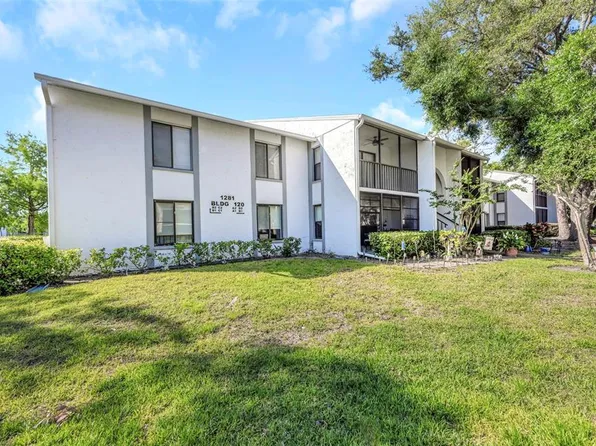 1281 Pine Ridge Cir E APT A2, Tarpon Springs, FL 34688