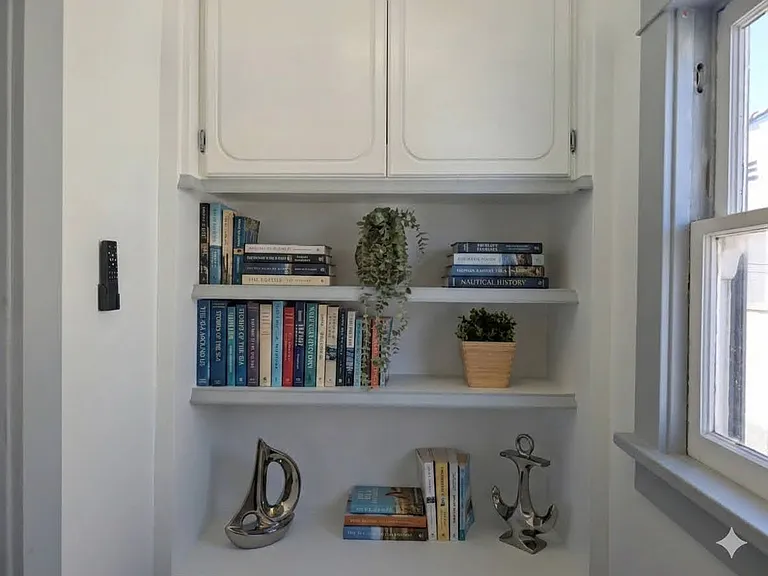 1728 E Florida St — Photo 22