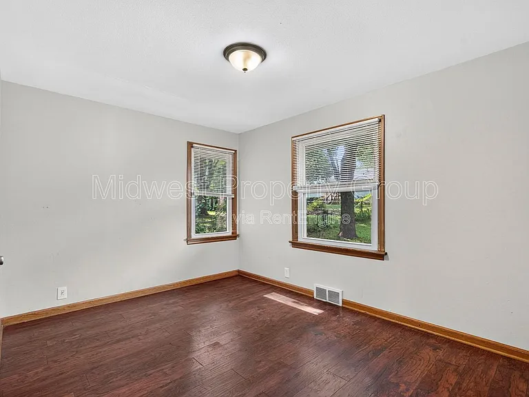 1427 Attica Dr — Photo 15