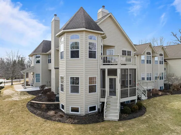 1018 Terrace COURT #43-5M, Lake Geneva, WI 53147