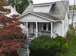 24 Edmondson Ridge Rd, Catonsville, MD 21228