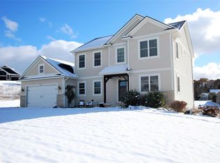 5730 Pettis Ct NE, Ada, MI 49301