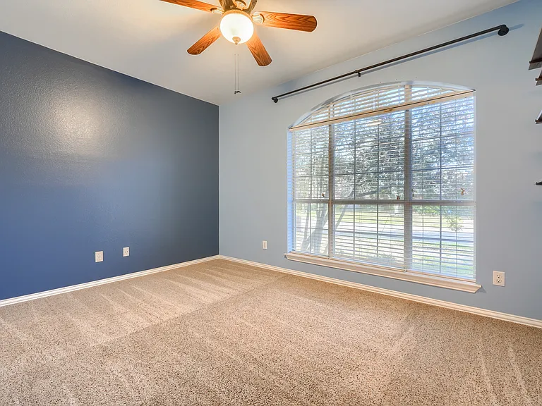 1808 Giddings Ct — Photo 14