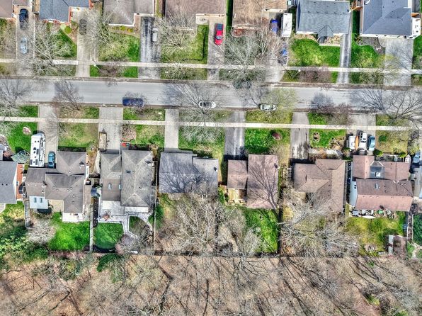 22 Spruceside Cres S, Pelham, ON L0S 1E1