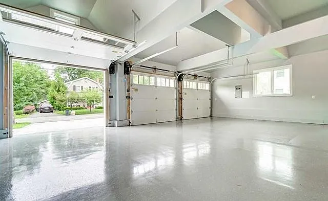 612 Sylvan Pl W — Photo 38