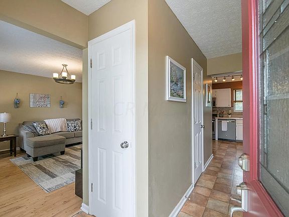 4th image of 1465 Pepper Ln