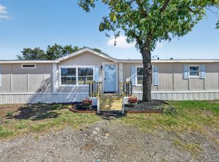 449 Big Salty Dr, Springtown, TX 76082