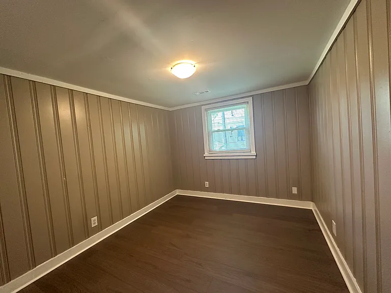 2425 Juniper St — Photo 14