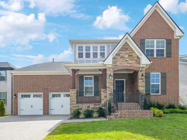 5475 Ayana Dr, Arrington, TN 37014