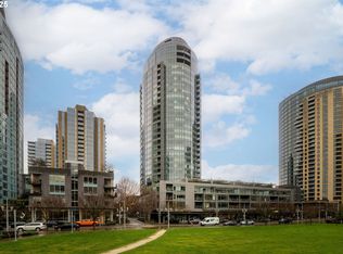 3601 SE River Pkwy #800, Portland, OR 97239