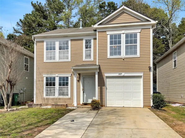 2427 Mint Thistle Ct, Charlotte, NC 28269