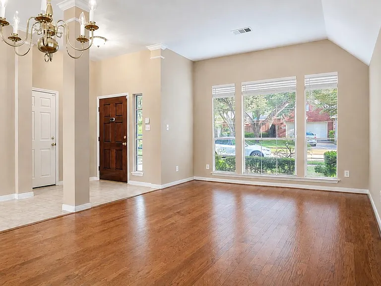 22422 Cascade Springs Dr — Photo 3