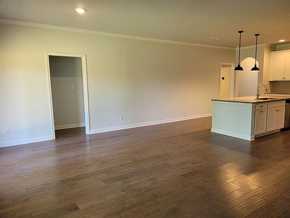 3rd image of 157 Heritage Brook Dr NW