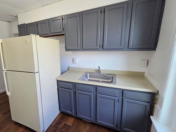 3rd image of 641 N Howard St